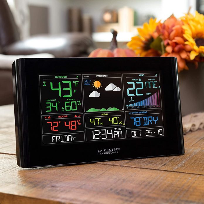 Connected Weather Station: La crosse Technology.